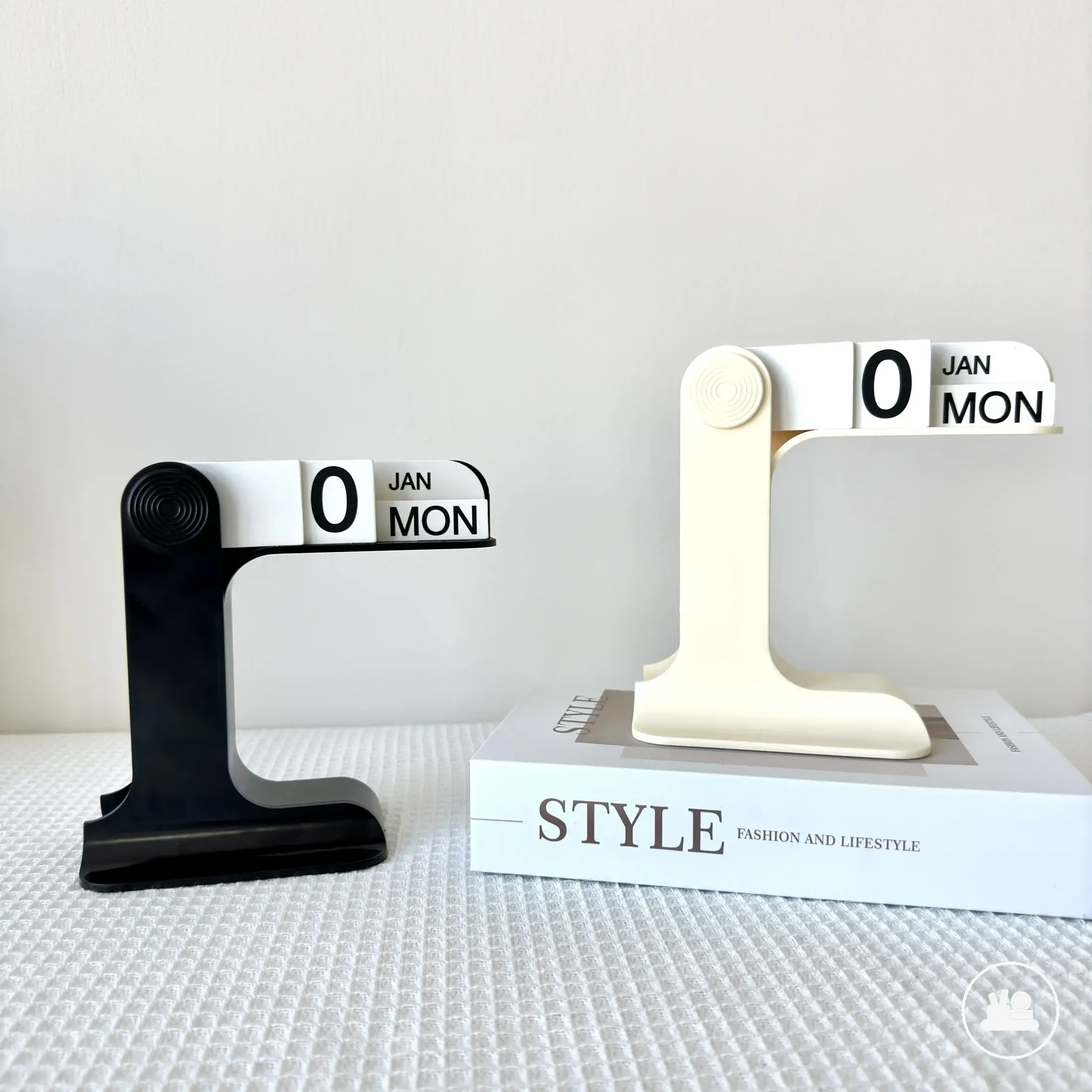 Calendário perpétuo minimalista moderno para decoração de mesa de escritório